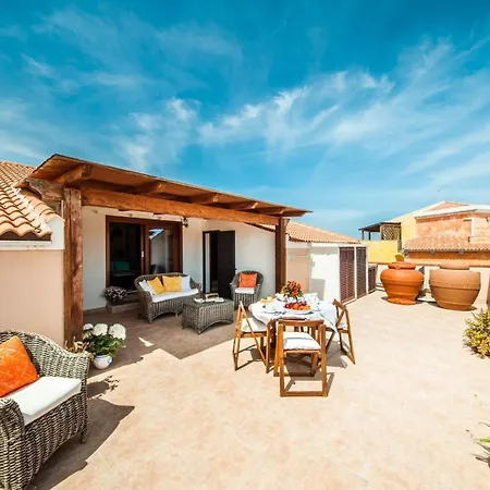 La Casa Di Mannazzotta 2 3* קאסטלסארדו