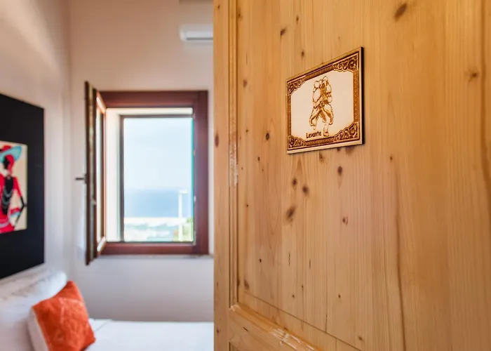 La Casa Di Mannazzotta 2 Bed & Breakfast