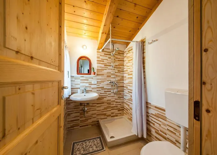 La Casa Di Mannazzotta 2 Bed & Breakfast 3*