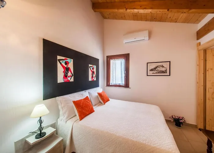 Bed & Breakfast La Casa Di Mannazzotta 2